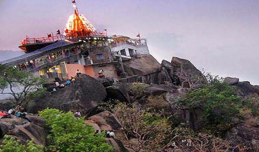 चैत्र नवरात्रि ; डोंगरगढ़ मेले के दर्शनार्थियों के लिए रेलवे दे रही है गाड़ियों के अस्थायी ठहराव की सुविधा…