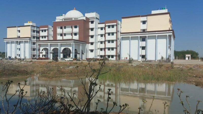 अटल विश्वविद्यालय का तृतीय दीक्षांत समारोह 21 अप्रैल को, उप-राष्ट्रपति आयेंगे, मेधावी विद्यार्थियों को 203 स्वर्ण पदक, 7 को विद्या-वाचस्पति की मानद उपाधि…