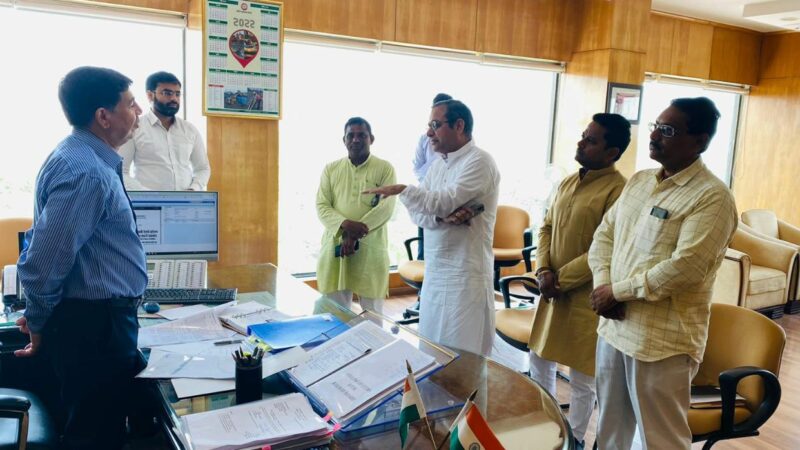 22 ट्रेनें रद्द करने का मामला ; नगर विधायक शैलेष पांडेय ने रेल प्रशासन को चेताया, जल्द शुरू करें नहीं तो उग्र आन्दोलन…
