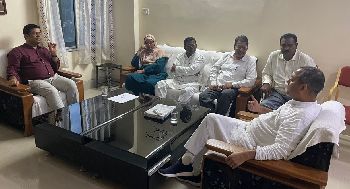 शहर विकास के मुद्दे पर नगर विधायक और निगम आयुक्त की चर्चा…वार्डो के विकास में पार्षदों की भूमिका सुनिश्चित हो – शैलेष पाण्डेय
