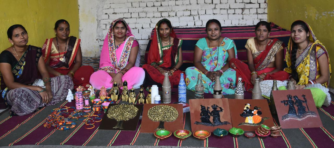 बालको ने त्यौहारों पर आय सृजन हेतु 300 महिलाओं को किया प्रशिक्षित …