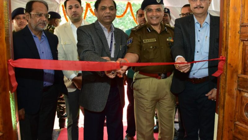 गुरु घासीदास और सरदार पटेल के उदाहरण से बेहतर भारत का निर्माण संभव है…सीबीसी रायपुर स्वतंत्रता अमृत महोत्सव ‘एक भारत-श्रेष्ठ भारत’ मल्टीमीडिया फोटो प्रदर्शनी जीजीयू में….