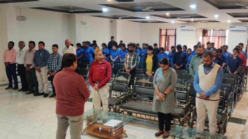 न्यू होराइजन डेंटल कॉलेज में स्व. श्रीमती गीता देवी को दी गई श्रद्धांजलि…