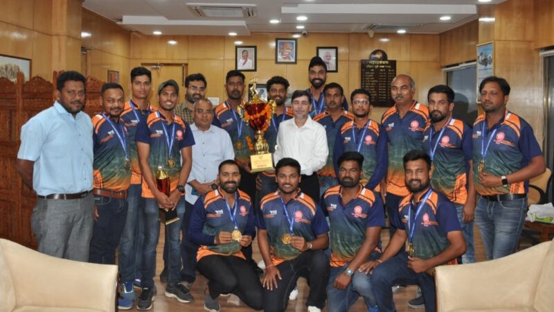 अखिल भारतीय रेलवे क्रिकेट प्रतियोगिता ; SECR की टीम ने फाइनल जीतकर हासिल किया गोल्ड मेडल…