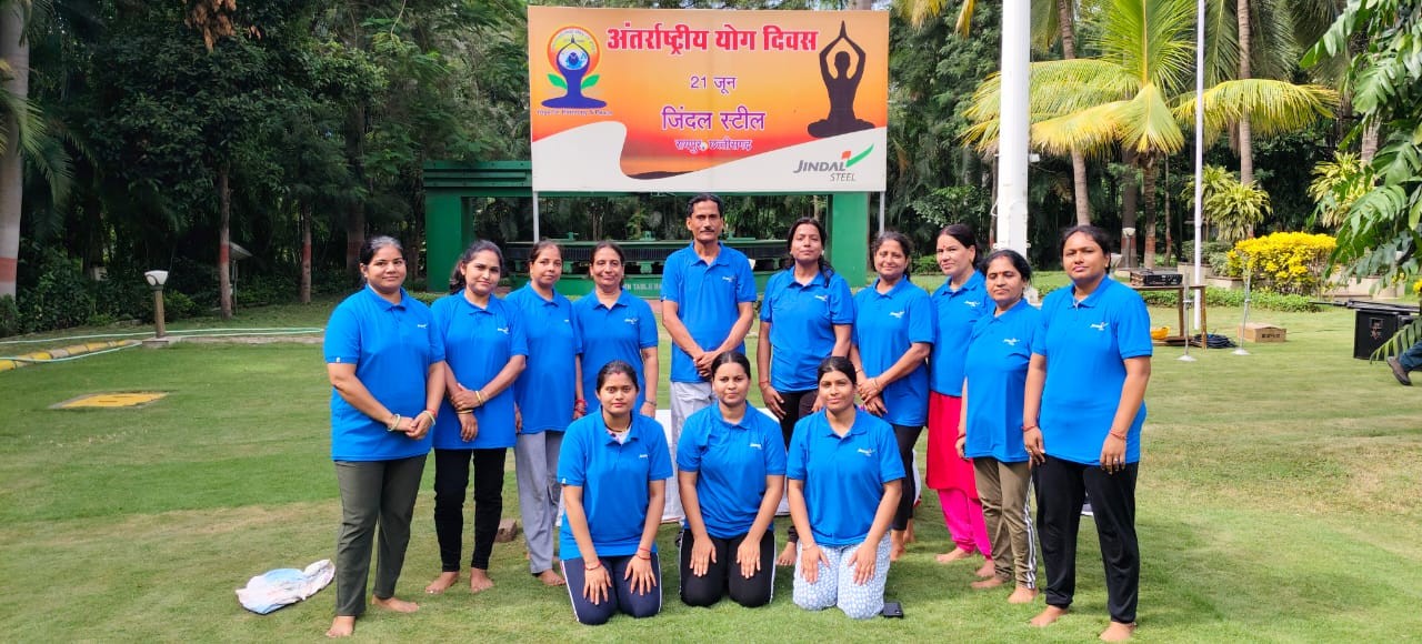जिंदल स्टील एंड पावर लिमिटेड के मशीनरी डिवीजन रायपुर प्लांट में अंतरराष्ट्रीय योग दिवस धूमधाम से मनाया गया…