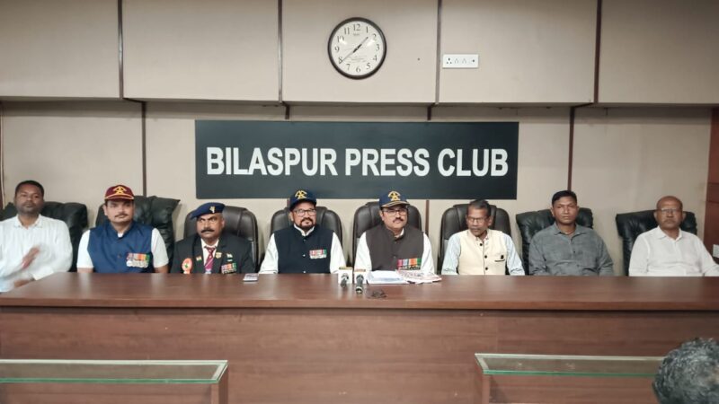 जिले के वीर शहीद वीरेंद्र कैवर्त की उपेक्षा से पूर्व सैनिकों और समाज का छलका दर्द….