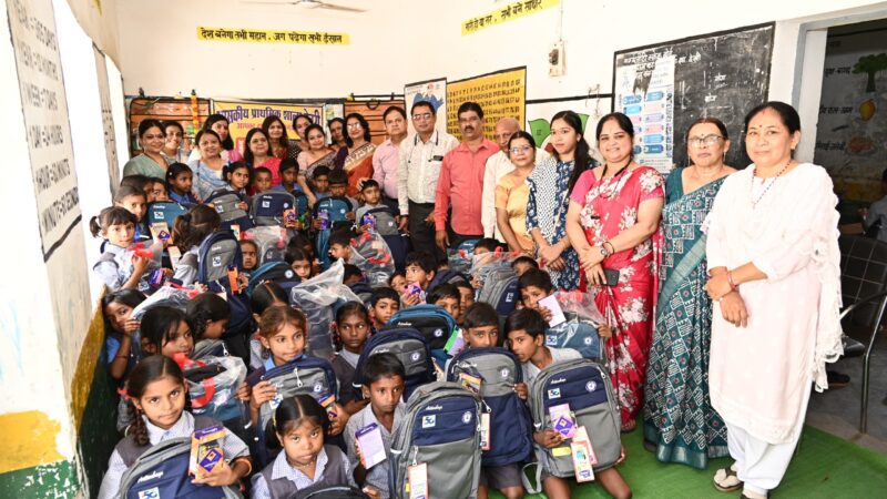 एनटीपीसी सीपत की संगवारी महिला समिति ने ग्राम देवरी की शासकीय प्राथमिक शाला में किया स्कूल बैग का वितरण…