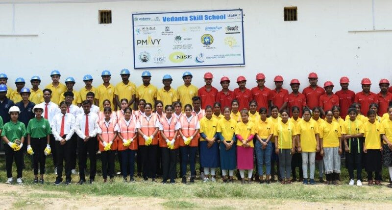वेदांता स्किल स्कूल बदल रहा है महिलाओं के साथ देश का भविष्य…